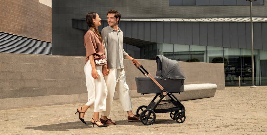 https://www.chicco.es/dw/image/v2/BJJJ_PRD/on/demandware.static/-/Sites-Chicco-Spain-Library/es_ES/dw5d9db0f0/087136_450_240627_04_formato_1024x520px.jpg