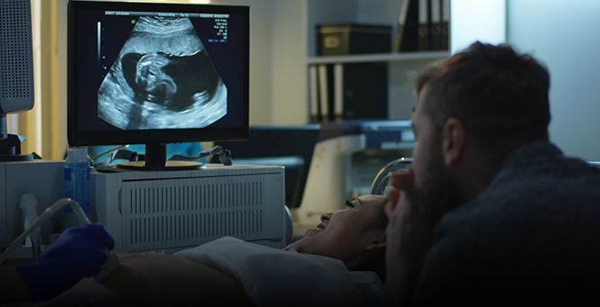 ¿Cuáles son los exámenes para una mujer embarazada?