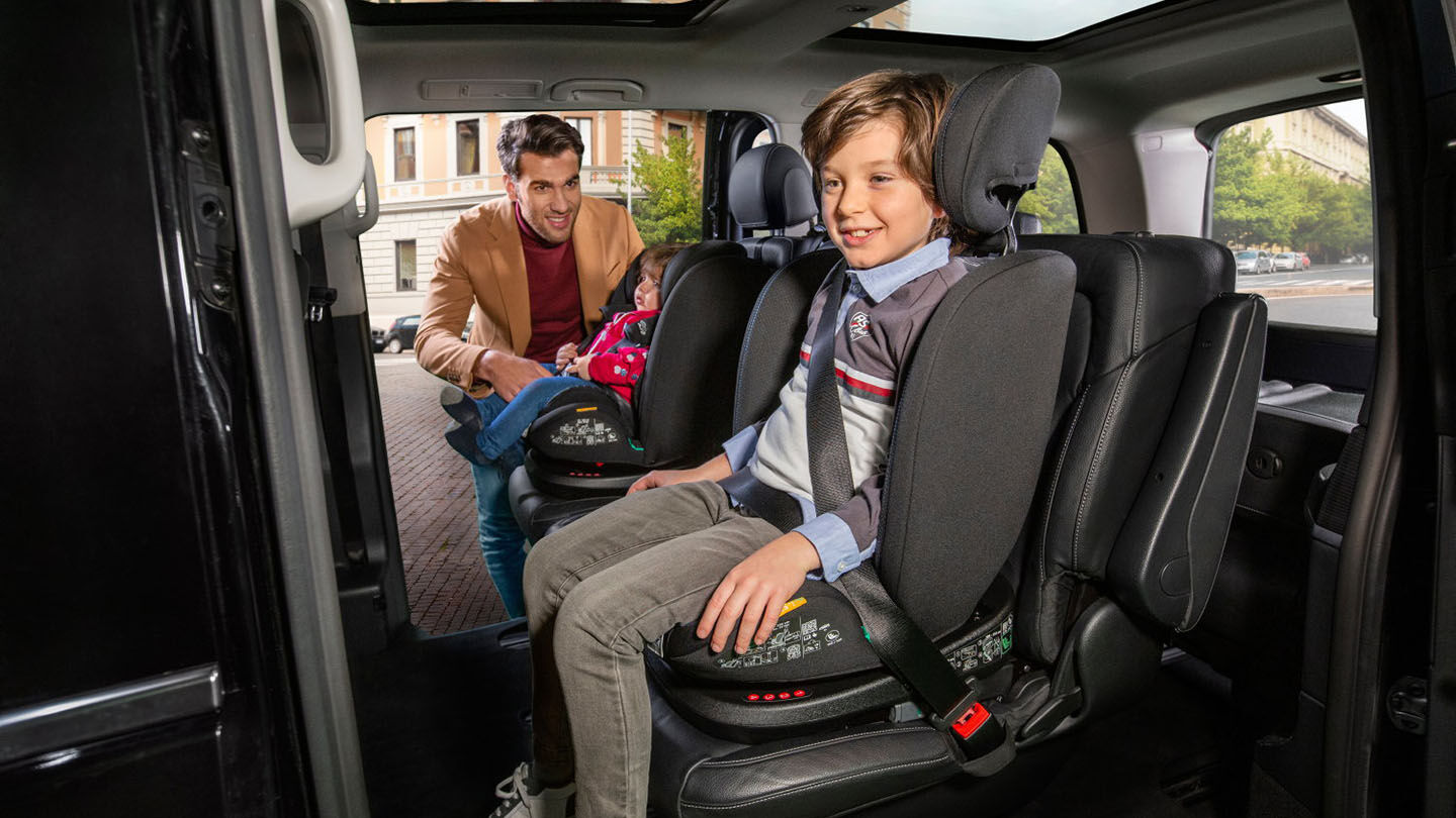 Sillas auto: normas y reglamentación ECE R129 para la seguridad